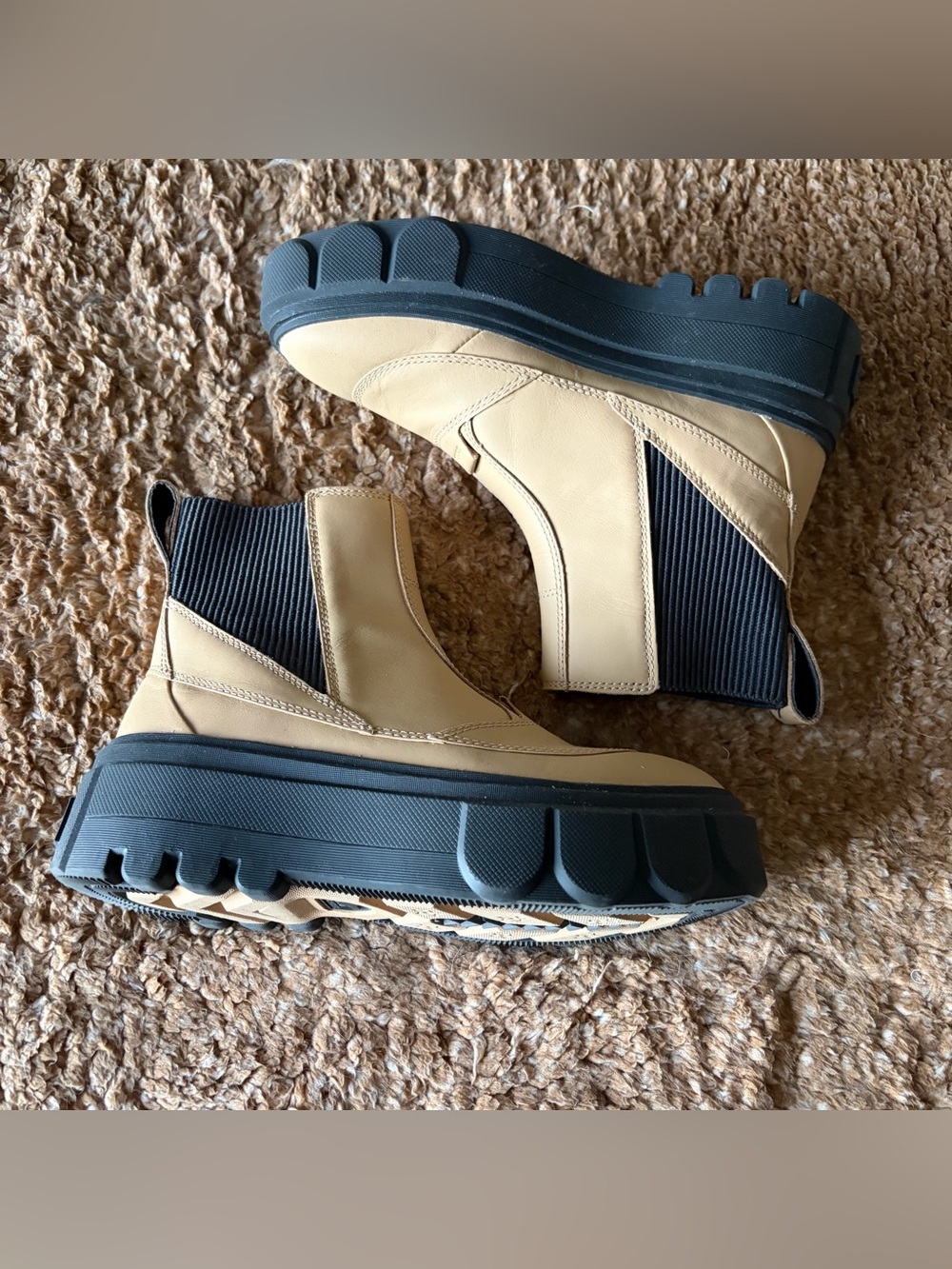 Women’s Sorel Caribou X Waterproof Platform Chelsea Boots In Canoe/Jet Size 6.5